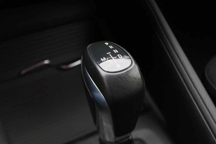 BMW X1 sDrive18i Centennial High Executive Automaat Camera, LED, Navigatie, Climate, Trekhaak, PDC