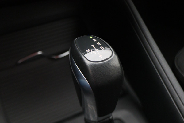 BMW X1 sDrive18i Centennial High Executive Automaat Camera, LED, Navigatie, Climate, Trekhaak, PDC