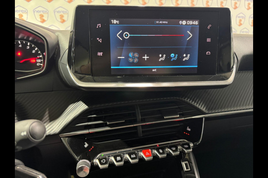 Peugeot 208 1.2 PureTech Allure/APPLE CARPLAY/CAMERA/CRUISE CONTROL
