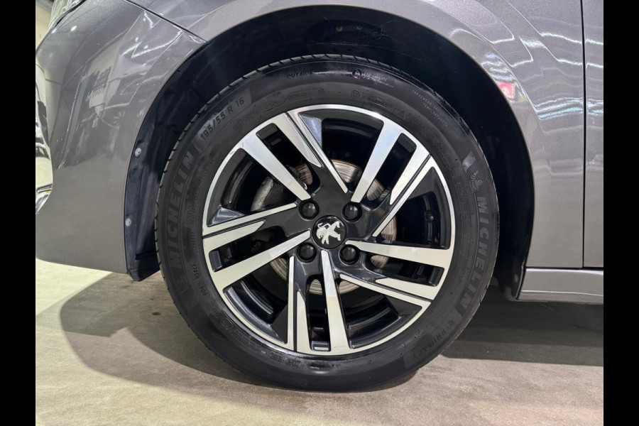 Peugeot 208 1.2 PureTech Allure/APPLE CARPLAY/CAMERA/CRUISE CONTROL