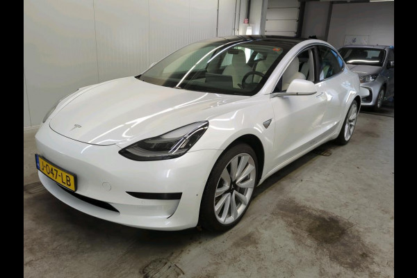 Tesla Model 3 Range Plus RWD | Autopilot | Panorama | Leder