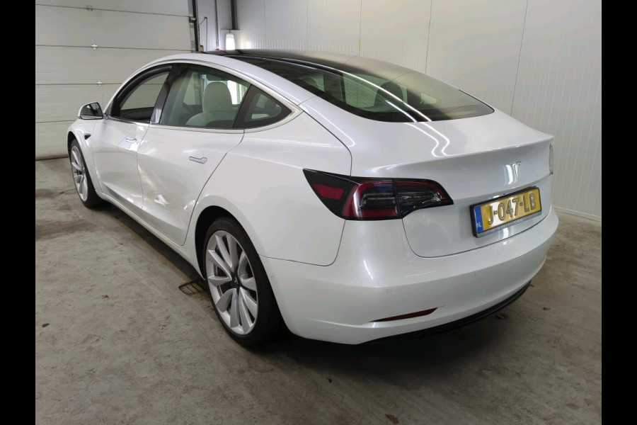 Tesla Model 3 Range Plus RWD | Autopilot | Panorama | Leder