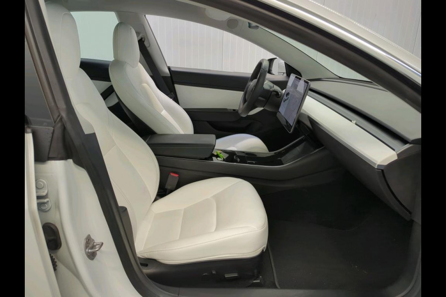 Tesla Model 3 Range Plus RWD | Autopilot | Panorama | Leder