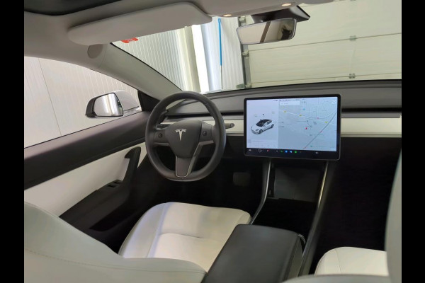 Tesla Model 3 Range Plus RWD | Autopilot | Panorama | Leder