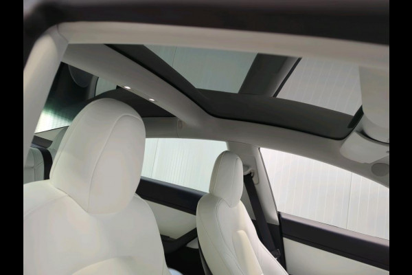 Tesla Model 3 Range Plus RWD | Autopilot | Panorama | Leder