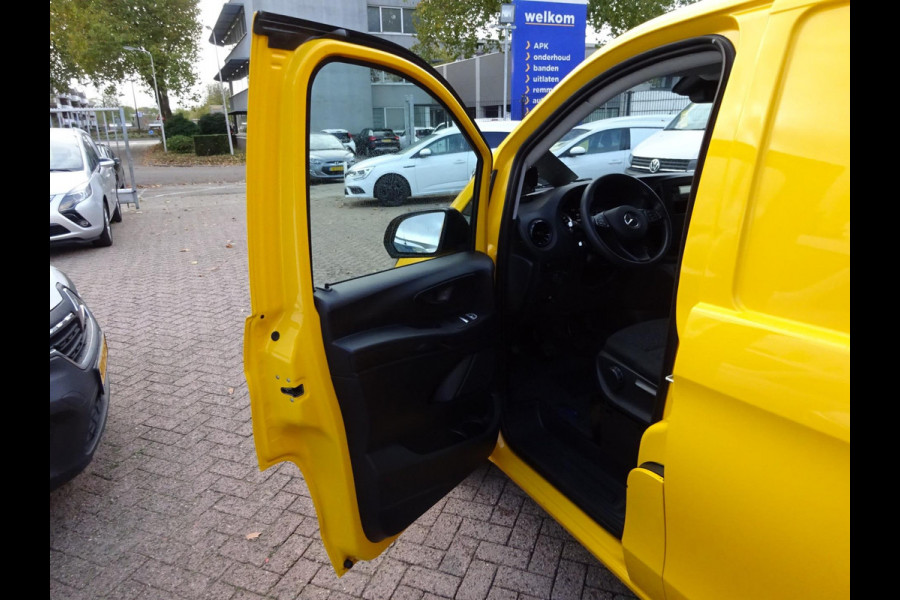 Mercedes-Benz Vito 114 CDI Lang AIRCO CRUISE OCNTROL STANDKACHEL Mercedes-Benz Vito 114 CDI Lang AIRCO CRUISE OCNTROL STANDKACHEL
