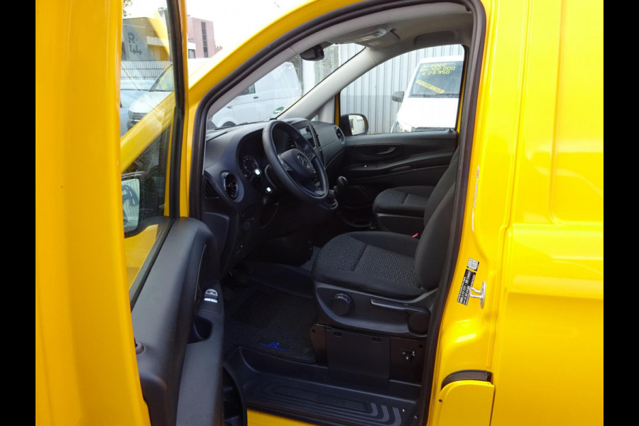 Mercedes-Benz Vito 114 CDI Lang AIRCO CRUISE OCNTROL STANDKACHEL Mercedes-Benz Vito 114 CDI Lang AIRCO CRUISE OCNTROL STANDKACHEL