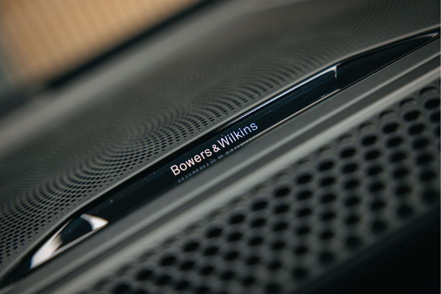 BMW 8 Serie M850i xDrive High Executive | Cabrio | Head-Up | 360 Camera | Bowers & Wilkins | Stuurverwarming |