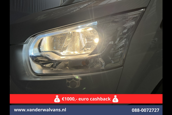 Ford Transit 2.0 TDCI 130pk L3H2 Euro6 Airco | Navigatie | Stoelverwarming | Camera | Apple Carplay | Android Auto LED, cruisecontrol, parkeersensoren, verwarmde voorruit, 2500kg trekvermogen