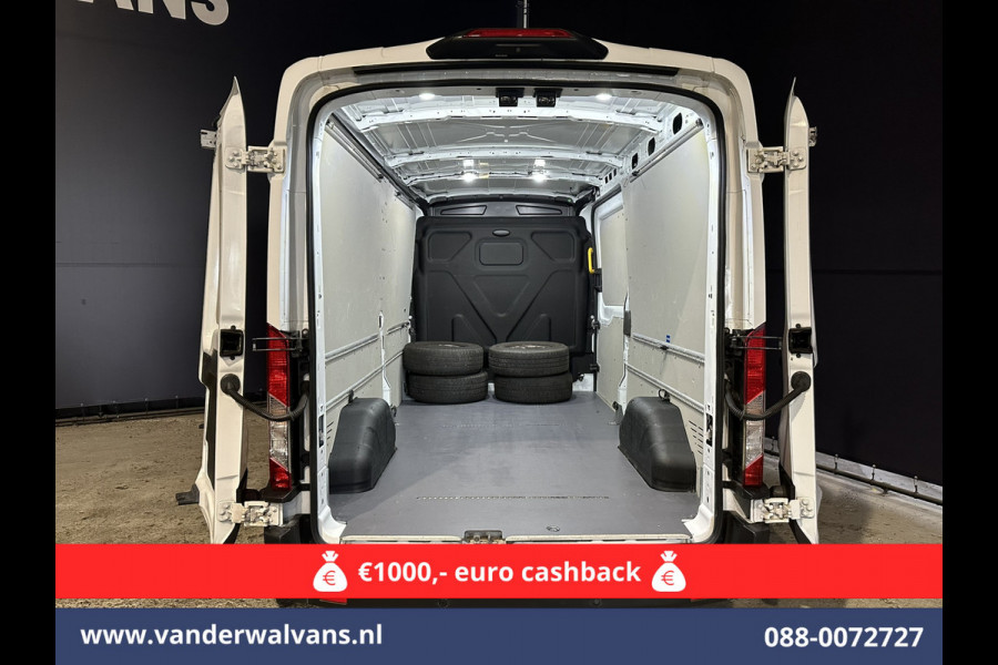 Ford Transit 2.0 TDCI 130pk L3H2 Euro6 Airco | Navigatie | Stoelverwarming | Camera | Apple Carplay | Android Auto LED, cruisecontrol, parkeersensoren, verwarmde voorruit, 2500kg trekvermogen