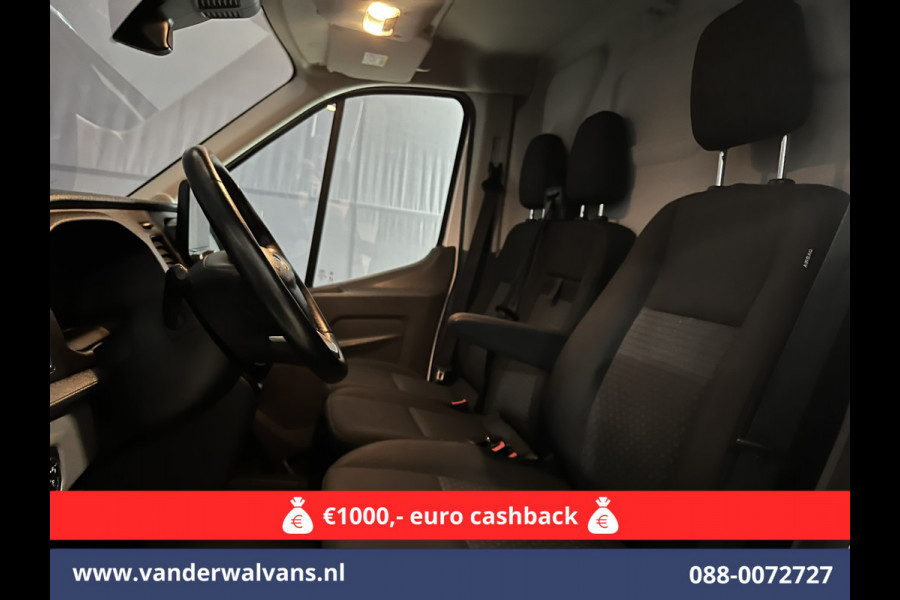 Ford Transit 2.0 TDCI 130pk L3H2 Euro6 Airco | Navigatie | Stoelverwarming | Camera | Apple Carplay | Android Auto LED, cruisecontrol, parkeersensoren, verwarmde voorruit, 2500kg trekvermogen