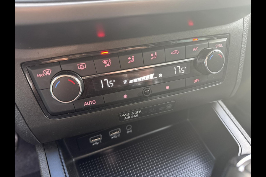 Seat Ibiza 1.0 TSI Style Business Intense  automaat | navigatie | climae control | trekhaak