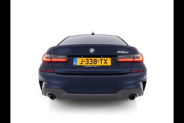BMW 3-serie 330e eDrive Edition M-Sportpack (INCL.BTW) *LUXURY-LEATHER | FULL-LED | HEATED-SPORTSEATS | DIGI-COCKPIT | HIFI-SOUND | NAVI-FULLMAP | AMBIENT-LIGHT | 19''ALU* BMW 3-serie 330e eDrive Edition M-Sportpack (INCL.BTW) *LUXURY-LEATHER | FULL-LED | HEATED-SPORTSEATS | DIGI-COCKPIT | HIFI-SOUND | NAVI-FULLMAP | AMBIENT-LIGHT | 19''ALU*