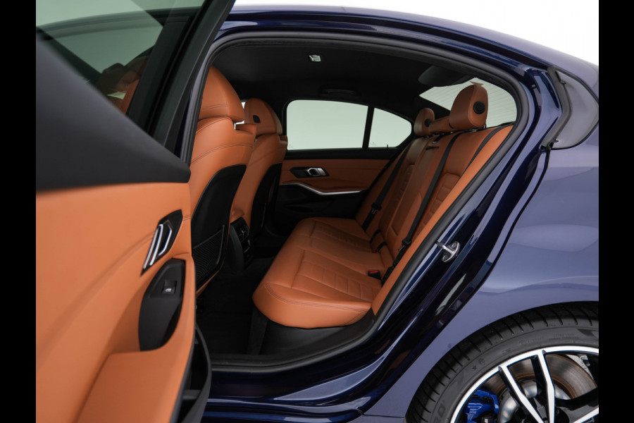 BMW 3-serie 330e eDrive Edition M-Sportpack (INCL.BTW) *LUXURY-LEATHER | FULL-LED | HEATED-SPORTSEATS | DIGI-COCKPIT | HIFI-SOUND | NAVI-FULLMAP | AMBIENT-LIGHT | 19''ALU* BMW 3-serie 330e eDrive Edition M-Sportpack (INCL.BTW) *LUXURY-LEATHER | FULL-LED | HEATED-SPORTSEATS | DIGI-COCKPIT | HIFI-SOUND | NAVI-FULLMAP | AMBIENT-LIGHT | 19''ALU*