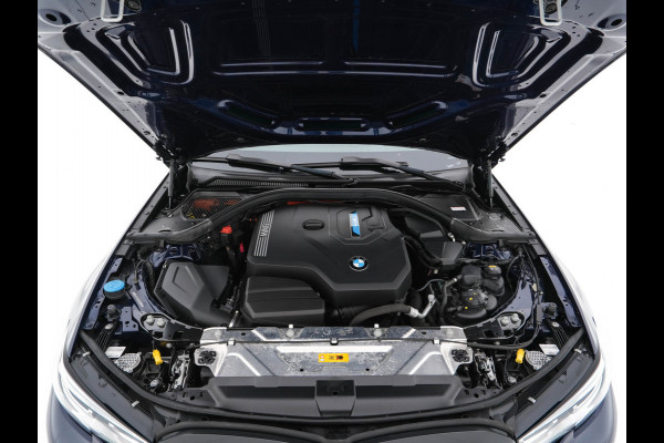 BMW 3-serie 330e eDrive Edition M-Sportpack (INCL.BTW) *LUXURY-LEATHER | FULL-LED | HEATED-SPORTSEATS | DIGI-COCKPIT | HIFI-SOUND | NAVI-FULLMAP | AMBIENT-LIGHT | 19''ALU* BMW 3-serie 330e eDrive Edition M-Sportpack (INCL.BTW) *LUXURY-LEATHER | FULL-LED | HEATED-SPORTSEATS | DIGI-COCKPIT | HIFI-SOUND | NAVI-FULLMAP | AMBIENT-LIGHT | 19''ALU*
