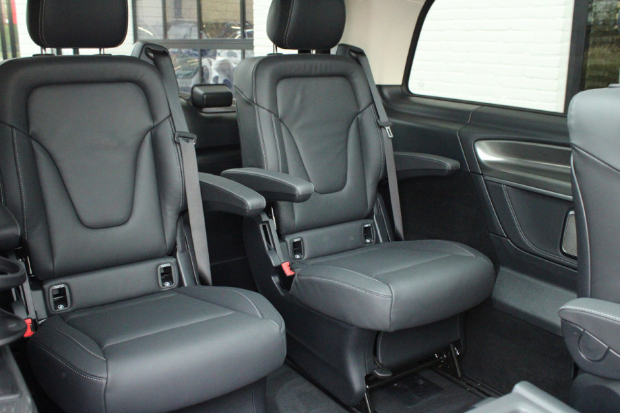Mercedes-Benz V-Klasse 300d / Exclusive / 6/7-Pers / Luchtv / Pano / INCL BTW-BPM / 2x Elec Schuifd / 360 Cam / Burmester / Vol Opties / NIEUW!! Mercedes-Benz V-Klasse 300d / Exclusive / 6/7-Pers / Luchtv / Pano / INCL BTW-BPM / 2x Elec Schuifd / 360 Cam / Burmester / Vol Opties / NIEUW!!