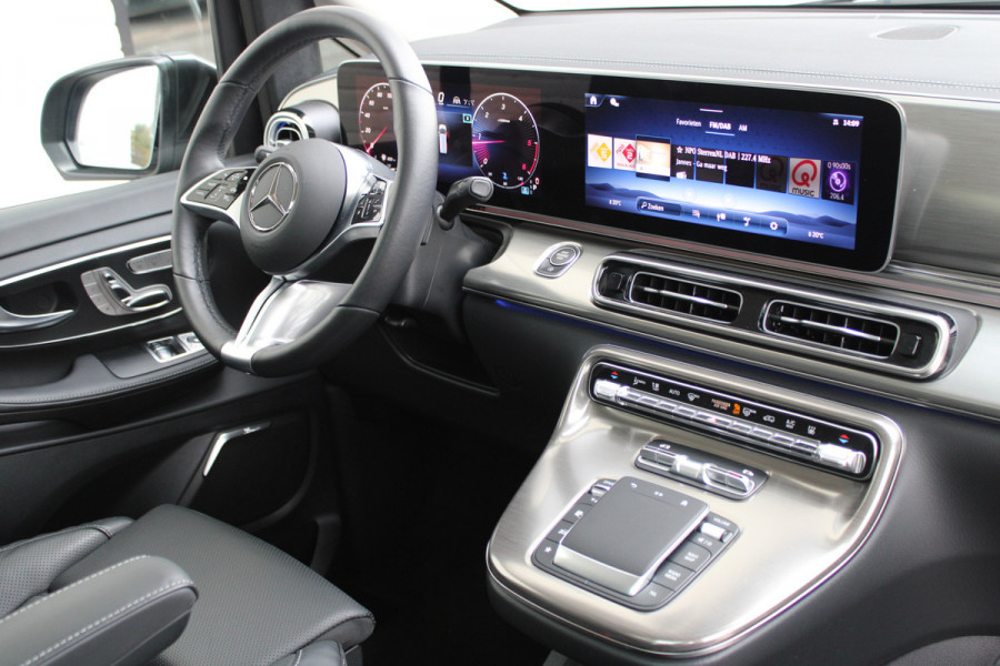 Mercedes-Benz V-Klasse 300d / Exclusive / DC / Luchtvering / Panorama / 2x Elec Schuifd / 360 Cam / Burmester / Vol Opties / NIEUW!! Mercedes-Benz V-Klasse 300d / Exclusive / DC / Luchtvering / Panorama / 2x Elec Schuifd / 360 Cam / Burmester / Vol Opties / NIEUW!!