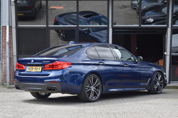 BMW 5 Serie M550i xDrive High Executive HUD Pano Lane ACC B&W Sfeer BMW 5 Serie M550i xDrive High Executive HUD Pano Lane ACC B&W Sfeer