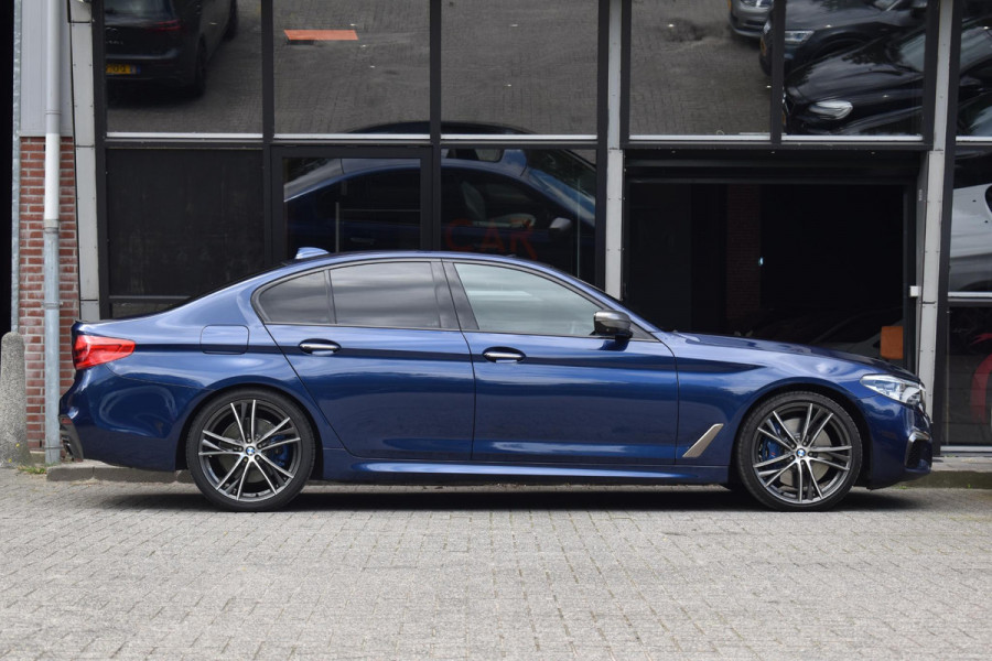 BMW 5 Serie M550i xDrive High Executive HUD Pano Lane ACC B&W Sfeer BMW 5 Serie M550i xDrive High Executive HUD Pano Lane ACC B&W Sfeer
