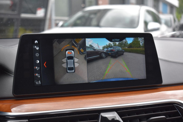 BMW 5 Serie M550i xDrive High Executive HUD Pano Lane ACC B&W Sfeer BMW 5 Serie M550i xDrive High Executive HUD Pano Lane ACC B&W Sfeer