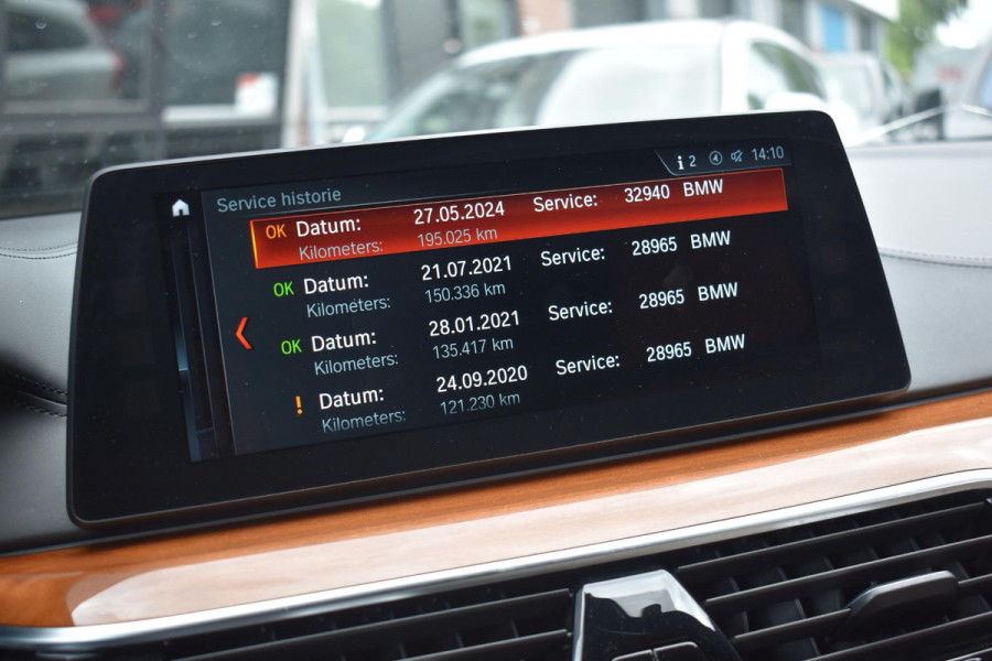 BMW 5 Serie M550i xDrive High Executive HUD Pano Lane ACC B&W Sfeer BMW 5 Serie M550i xDrive High Executive HUD Pano Lane ACC B&W Sfeer