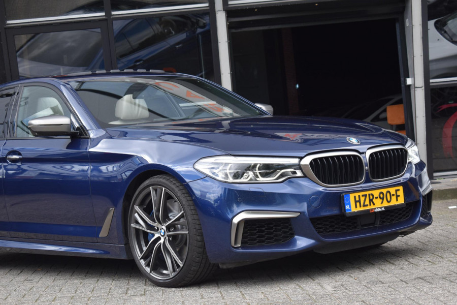 BMW 5 Serie M550i xDrive High Executive HUD Pano Lane ACC B&W Sfeer BMW 5 Serie M550i xDrive High Executive HUD Pano Lane ACC B&W Sfeer