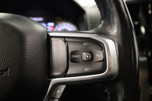 Dodge Ram 1500 5.7 V8 4x4 Crew Cab Laramie LED Cruise/Climate Panoramadak Luchtvering!