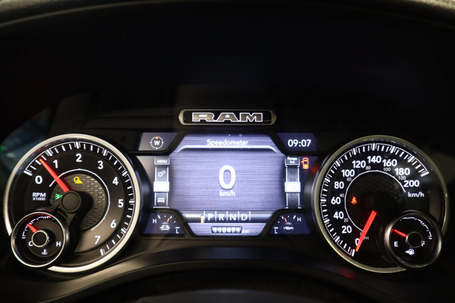 Dodge Ram 1500 5.7 V8 4x4 Crew Cab Laramie LED Cruise/Climate Panoramadak Luchtvering!