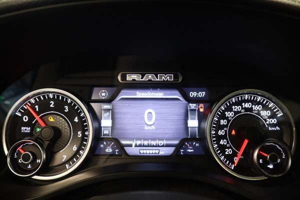 Dodge Ram 1500 5.7 V8 4x4 Crew Cab Laramie LED Cruise/Climate Panoramadak Luchtvering!