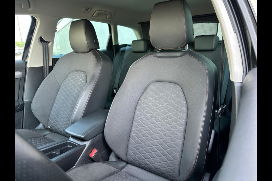 Seat Leon FR 1.5 eTSI DSG Trekh Beats Carplay Sportstourer Seat Leon FR 1.5 eTSI DSG Trekh Beats Carplay Sportstourer