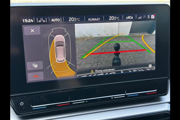 Seat Leon FR 1.5 eTSI DSG Trekh Beats Carplay Sportstourer Seat Leon FR 1.5 eTSI DSG Trekh Beats Carplay Sportstourer