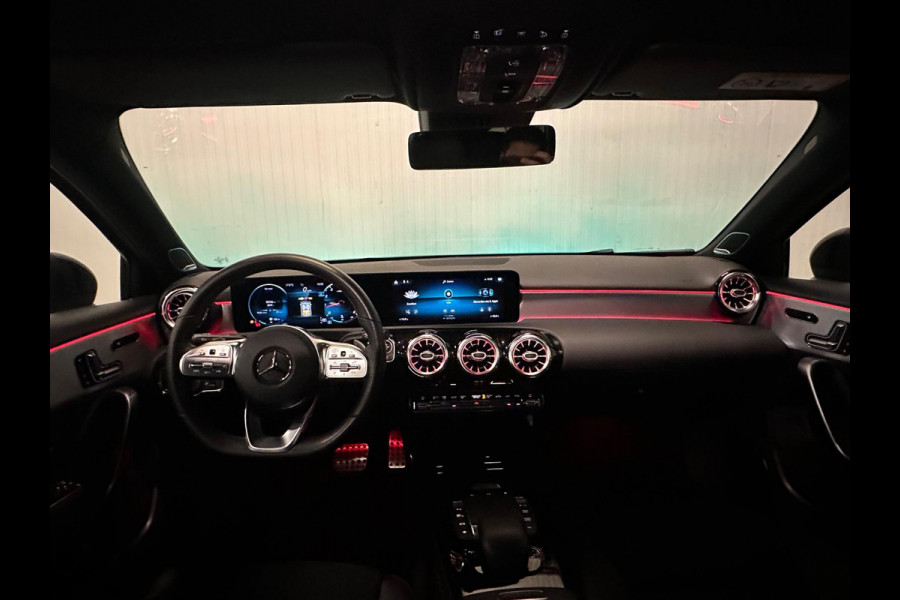 Mercedes-Benz A-Klasse 180 Premium Plus | PANO | MEMORY SEATS | AMG | AMBIENCE Mercedes-Benz A-Klasse 180 Premium Plus | PANO | MEMORY SEATS | AMG | AMBIENCE