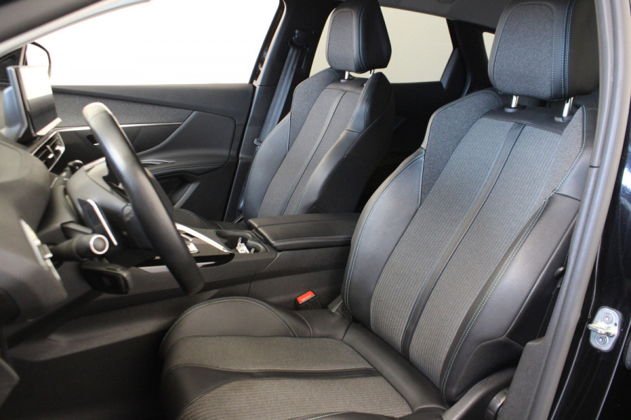 Peugeot 3008 1.2 PureTech Allure Peugeot 3008 1.2 PureTech Allure