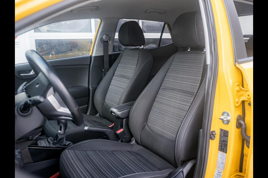 Kia Stonic 1.0 T-GDi MHEV DynamicPlusLine l navigatie l climate control l Apple carplay en android auto l Kia Stonic 1.0 T-GDi MHEV DynamicPlusLine l navigatie l climate control l Apple carplay en android auto l