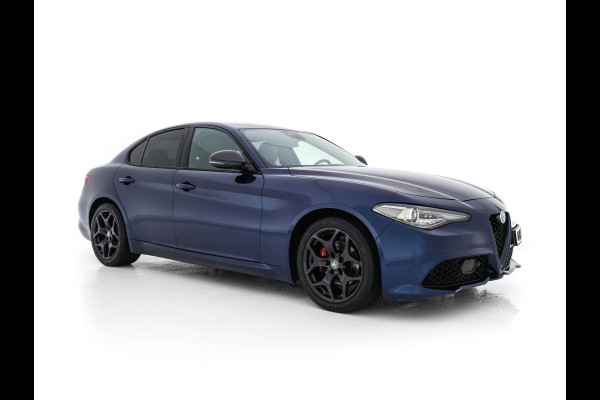Alfa Romeo Giulia 2.0T B-Tech (INCL.BTW) Aut. *LUXURY-LEATHER | XENON | ADAPTIVE-CRUISE | MEMORY-PACK | HEATED-SPORTSEATS | KEYLESS | CAMERA | NAVI-FULLMAP | DAB+ | SHIFT-PADDLES | PRIVACY-GLASS | SHIFT-PADDLES | ECC | 18 Alfa Romeo Giulia 2.0T B-Tech (INCL.BTW) Aut. *LUXURY-LEATHER | XENON | ADAPTIVE-CRUISE | MEMORY-PACK | HEATED-SPORTSEATS | KEYLESS | CAMERA | NAVI-FULLMAP | DAB+ | SHIFT-PADDLES | PRIVACY-GLASS | SHIFT-PADDLES | ECC | 18
