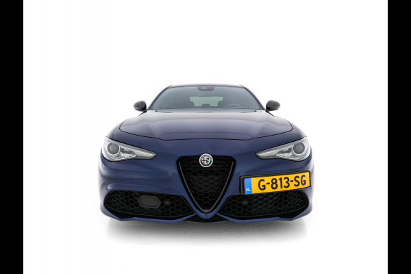 Alfa Romeo Giulia 2.0T B-Tech (INCL.BTW) Aut. *LUXURY-LEATHER | XENON | ADAPTIVE-CRUISE | MEMORY-PACK | HEATED-SPORTSEATS | KEYLESS | CAMERA | NAVI-FULLMAP | DAB+ | SHIFT-PADDLES | PRIVACY-GLASS | SHIFT-PADDLES | ECC | 18 Alfa Romeo Giulia 2.0T B-Tech (INCL.BTW) Aut. *LUXURY-LEATHER | XENON | ADAPTIVE-CRUISE | MEMORY-PACK | HEATED-SPORTSEATS | KEYLESS | CAMERA | NAVI-FULLMAP | DAB+ | SHIFT-PADDLES | PRIVACY-GLASS | SHIFT-PADDLES | ECC | 18