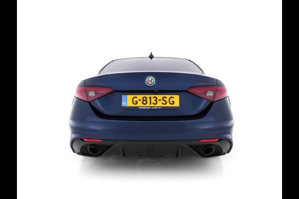 Alfa Romeo Giulia 2.0T B-Tech (INCL.BTW) Aut. *LUXURY-LEATHER | XENON | ADAPTIVE-CRUISE | MEMORY-PACK | HEATED-SPORTSEATS | KEYLESS | CAMERA | NAVI-FULLMAP | DAB+ | SHIFT-PADDLES | PRIVACY-GLASS | SHIFT-PADDLES | ECC | 18 Alfa Romeo Giulia 2.0T B-Tech (INCL.BTW) Aut. *LUXURY-LEATHER | XENON | ADAPTIVE-CRUISE | MEMORY-PACK | HEATED-SPORTSEATS | KEYLESS | CAMERA | NAVI-FULLMAP | DAB+ | SHIFT-PADDLES | PRIVACY-GLASS | SHIFT-PADDLES | ECC | 18