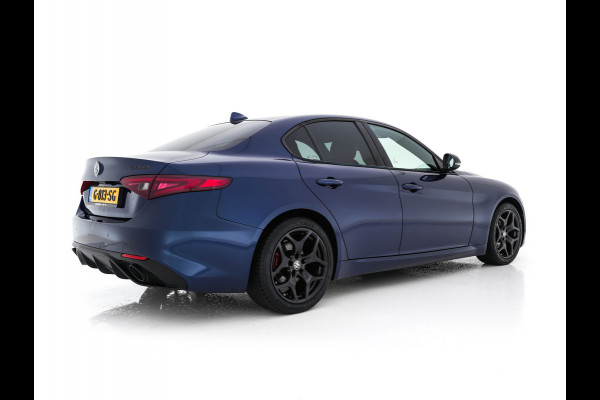 Alfa Romeo Giulia 2.0T B-Tech (INCL.BTW) Aut. *LUXURY-LEATHER | XENON | ADAPTIVE-CRUISE | MEMORY-PACK | HEATED-SPORTSEATS | KEYLESS | CAMERA | NAVI-FULLMAP | DAB+ | SHIFT-PADDLES | PRIVACY-GLASS | SHIFT-PADDLES | ECC | 18 Alfa Romeo Giulia 2.0T B-Tech (INCL.BTW) Aut. *LUXURY-LEATHER | XENON | ADAPTIVE-CRUISE | MEMORY-PACK | HEATED-SPORTSEATS | KEYLESS | CAMERA | NAVI-FULLMAP | DAB+ | SHIFT-PADDLES | PRIVACY-GLASS | SHIFT-PADDLES | ECC | 18