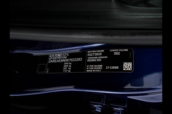 Alfa Romeo Giulia 2.0T B-Tech (INCL.BTW) Aut. *LUXURY-LEATHER | XENON | ADAPTIVE-CRUISE | MEMORY-PACK | HEATED-SPORTSEATS | KEYLESS | CAMERA | NAVI-FULLMAP | DAB+ | SHIFT-PADDLES | PRIVACY-GLASS | SHIFT-PADDLES | ECC | 18 Alfa Romeo Giulia 2.0T B-Tech (INCL.BTW) Aut. *LUXURY-LEATHER | XENON | ADAPTIVE-CRUISE | MEMORY-PACK | HEATED-SPORTSEATS | KEYLESS | CAMERA | NAVI-FULLMAP | DAB+ | SHIFT-PADDLES | PRIVACY-GLASS | SHIFT-PADDLES | ECC | 18