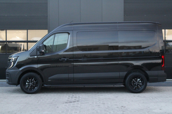 Renault Master T35 2.0 dCi 170pk L2H2 Extra DC - Navigatie - Camera - 270 gr deuren - Parkeersensoren - Draadloos laden - Rijklaar