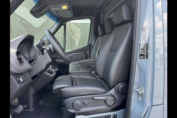 Mercedes-Benz Sprinter 317 L2 Trekhaak 3500kg Camera Navigatie Cruise Clima Pdc Keyless Leder+verwarming Mercedes-Benz Sprinter 317 L2 Trekhaak 3500kg Camera Navigatie Cruise Clima Pdc Keyless Leder+verwarming