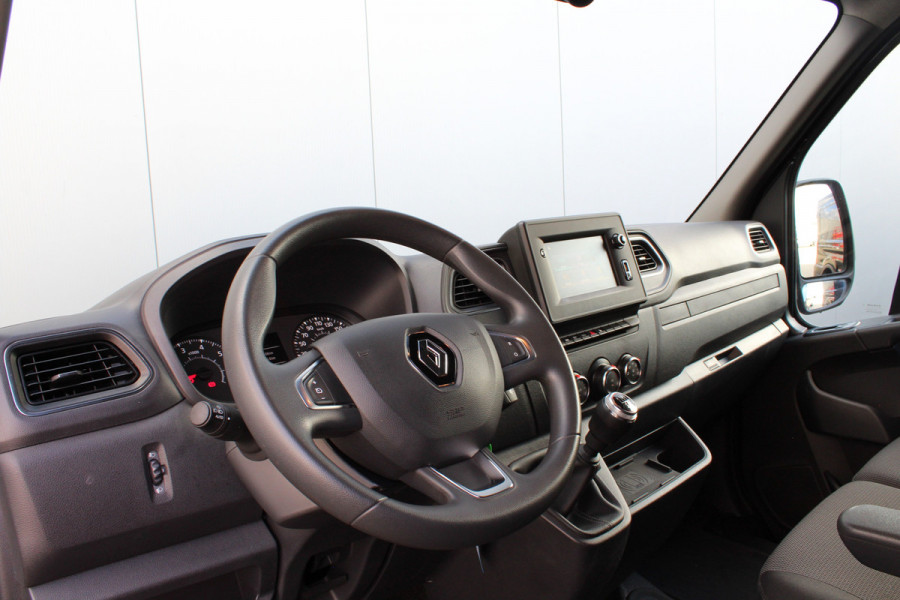 Renault Master T35 2.3 dCi 150 L2H2 Energy Work Edition > 150pk/Dubbele schuifdeur/Camera/Trekhaak/Imperiaal Renault Master T35 2.3 dCi 150 L2H2 Energy Work Edition > 150pk/Dubbele schuifdeur/Camera/Trekhaak/Imperiaal