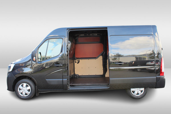 Renault Master T35 2.3 dCi 150 L2H2 Energy Work Edition > 150pk/Dubbele schuifdeur/Camera/Trekhaak/Imperiaal Renault Master T35 2.3 dCi 150 L2H2 Energy Work Edition > 150pk/Dubbele schuifdeur/Camera/Trekhaak/Imperiaal