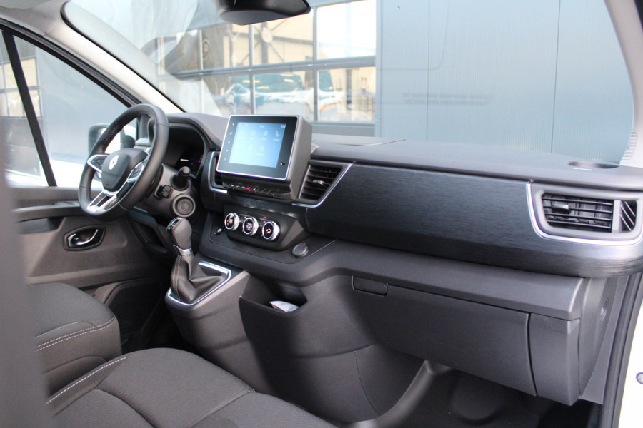 Renault Trafic 2.0 Blue dCi 170 T30 L2H1 Extra 170pk - 2x Schuifdeur - Betimmering - Stoelverwarming - Trekhaak - Camera - LED - Blind Spot - R Renault Trafic 2.0 Blue dCi 170 T30 L2H1 Extra 170pk - 2x Schuifdeur - Betimmering - Stoelverwarming - Trekhaak - Camera - LED - Blind Spot - R