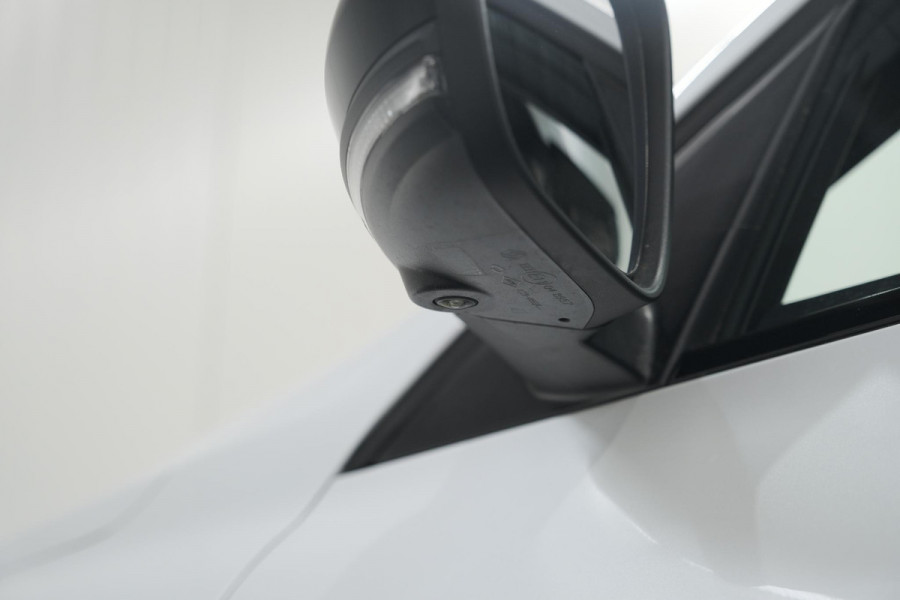 Renault Arkana 1.6 E-Tech hybrid 145 Esprit Alpine | 360 Camera | Adaptieve Cruise Control | Pack Winter | Dodehoekdetectie Renault Arkana 1.6 E-Tech hybrid 145 Esprit Alpine | 360 Camera | Adaptieve Cruise Control | Pack Winter | Dodehoekdetectie