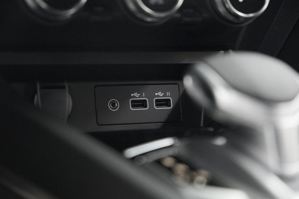 Renault Arkana 1.6 E-Tech hybrid 145 Esprit Alpine | 360 Camera | Adaptieve Cruise Control | Pack Winter | Dodehoekdetectie Renault Arkana 1.6 E-Tech hybrid 145 Esprit Alpine | 360 Camera | Adaptieve Cruise Control | Pack Winter | Dodehoekdetectie