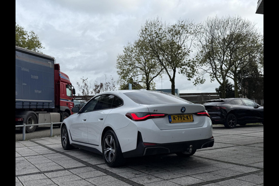 BMW i4 eDrive40 84 kWh | Trekhaak | Navi | Camera | BMW i4 eDrive40 84 kWh | Trekhaak | Navi | Camera |