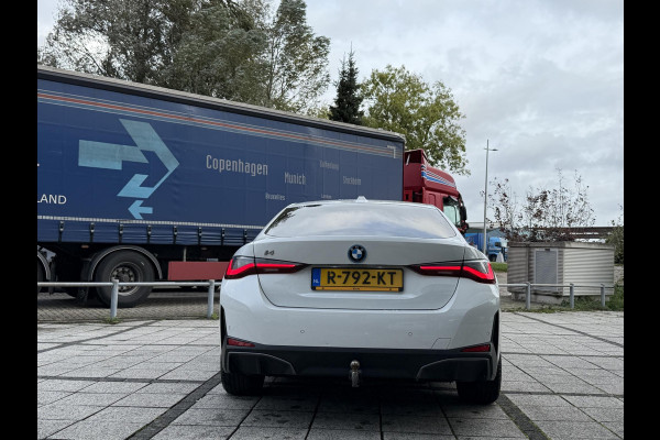 BMW i4 eDrive40 84 kWh | Trekhaak | Navi | Camera | BMW i4 eDrive40 84 kWh | Trekhaak | Navi | Camera |