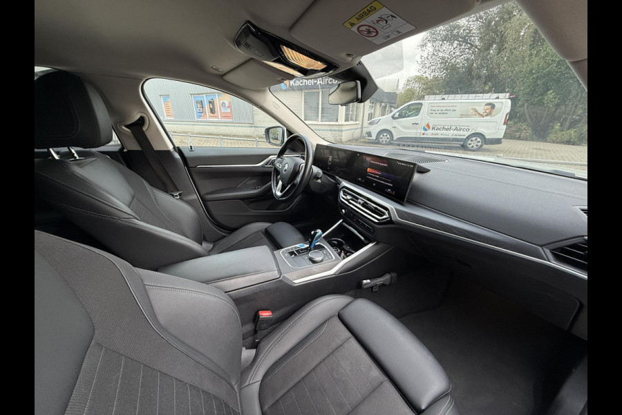 BMW i4 eDrive40 84 kWh | Trekhaak | Navi | Camera | BMW i4 eDrive40 84 kWh | Trekhaak | Navi | Camera |