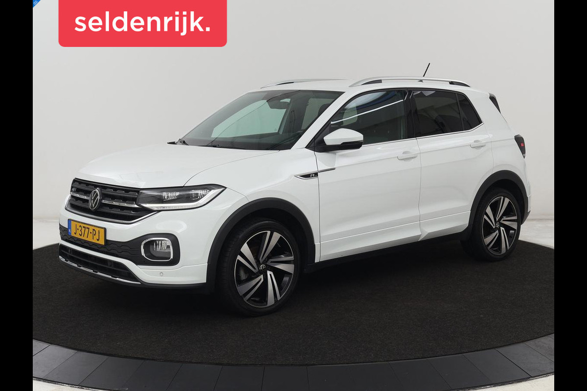 Volkswagen T-Cross 1.5 TSI Style R Line | Stoelverwarming | Trekhaak | Camera | Keyless | BEATS Sound | Virtual Cockpit | Carplay | Navigatie | Adaptive cruise | Climate control Volkswagen T-Cross 1.5 TSI Style R Line | Stoelverwarming | Trekhaak | Camera | Keyless | BEATS Sound | Virtual Cockpit | Carplay | Navigatie | Adaptive cruise | Climate control